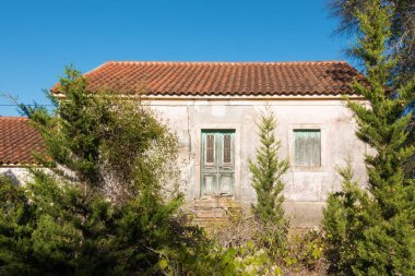 Yunanistan 'ın Korfu kentinin kuzeybatısındaki üç Diapontia adasından biri olan Ereikoussa adasındaki mimari