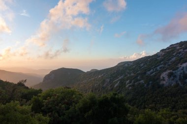 Yunanistan 'ın Korfu kentindeki Pantokrator dağından çevre manzarası harika