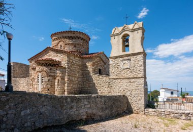 Koronisia 'daki Bakire Meryem Kilisesi, Ambrakya Körfezi, Arta, Yunanistan