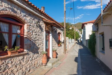 28 Haziran 2024 - Limni, Yunanistan - Yunanistan 'ın Kuzey Evia kentindeki güzel sahil köyü Limni' de