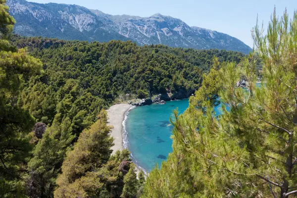 Yunanistan 'ın Kuzey Evia kentindeki deniz manzarası
