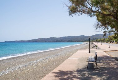 Kuzey Evia, Yunanistan 'daki Psaropouli plajındaki deniz manzarası