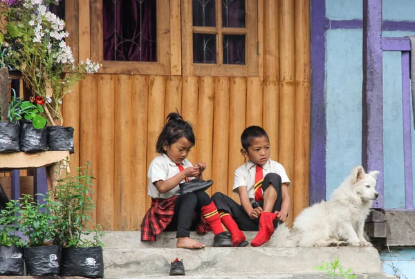 Сиким Индия Апреля 2015 Года Маленькие Индийские Девочка Мальчик Школьной — стоковое фото