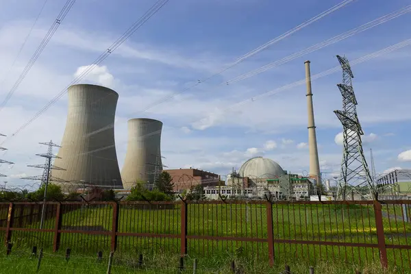 Grafenrheinfeld 'deki kapatılmış nükleer enerji santrali.