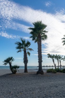 Endülüs, İspanya 'nın Granada eyaletindeki Almuecar şehrindeki Costa Tropikal plajı. Avrupa. 29 Eylül 2022