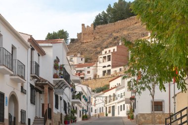 Segura de la Sierra, Sierras de Cazorla, Segura y las Villas ve İspanya 'nın en güzel köylerinden biridir. Jaen. Endülüs, İspanya. Avrupa. 2 Ekim 2022