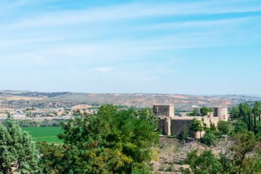 San Servando Kalesi. Toledo, üç kültürün şehri: Hristiyan, Müslüman ve Yahudi. İspanya. Avrupa.