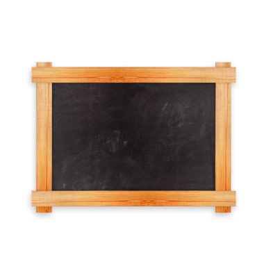 Beyaz arkaplanda izole edilmiş ahşap çerçeveli boş karatahta.