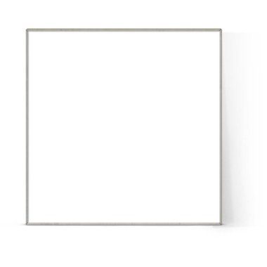 Sade arkaplanda izole edilmiş gümüş duvar çerçevesinin boş biçimi, varlık elemanlarınıza uygundur.