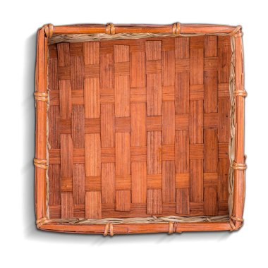 Gerçekçi bambu sepeti şeffaf arkaplanda izole edildi. Sahne projeleri için uygun element.