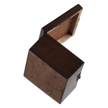 Saydam arkaplanda izole edilmiş gerçekçi basit kutu, varlık tasarımı için uygundur.