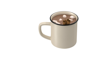 Şekerlemeler ve tarçın çubuklarıyla kaplı sıcak bir fincan sıcak çikolata, sıcak bir ikram için mükemmel..