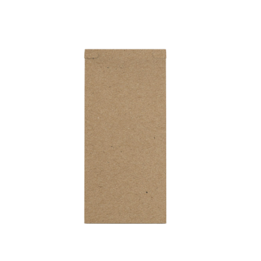 Basit, işaretlenmemiş kahverengi bir karton kutu, tipik olarak ambalaj ya da nakliye malzemeleri için kullanılır..