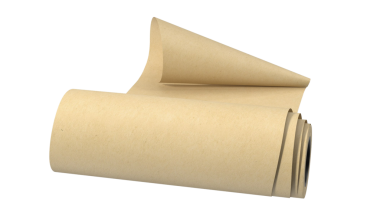 Dokusunu ve esnekliğini gösteren, genellikle el sanatları veya ambalajlarda kullanılan kahverengi bir kağıt yaprağı..