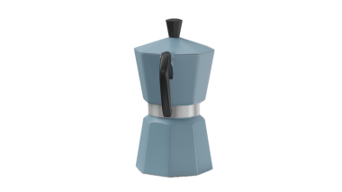 Kahve demlemek için kullanılan mavi bir moka demliği. Klasik bir sekizgen tasarım ve sağlam bir sapı var..