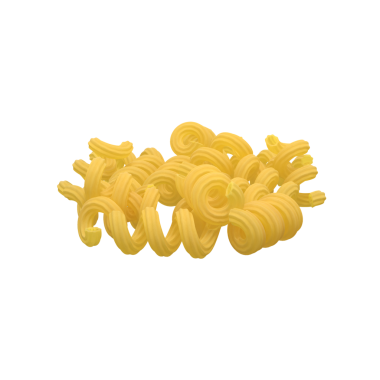 Bir yığın sarı, kıvırcık makarna, çeşitli yemek ve yemek tarifleri için mükemmel..