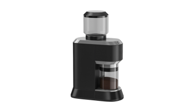 Kahve çekirdeklerini öğütmek için tasarlanmış modern bir kahve öğütücüsü..