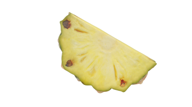 Canlı sarı rengini ve eşsiz dokusunu sergileyen olgun bir ananas dilimi mutfak kullanımı veya dekorasyon için mükemmel..