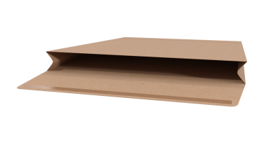 Düz, kahverengi bir karton klasör, açık bir kapağı var, genellikle belge veya kağıtları düzenlemek için kullanılır..