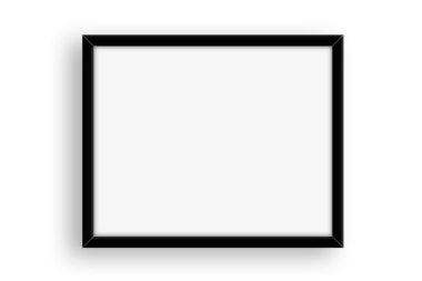Resim veya fotoğraf için hazırlanmış boş siyah çerçeveli bir resim çerçevesi.
