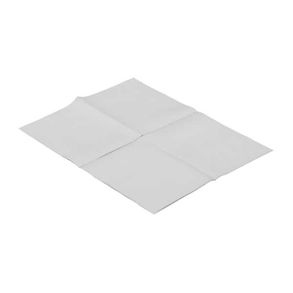 Notlar veya yazıcılar için uygun, düz, katlanmış beyaz bir kağıt..