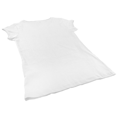Basit tasarımı ve kumaş dokusunu gösteren düz beyaz bir tişört..