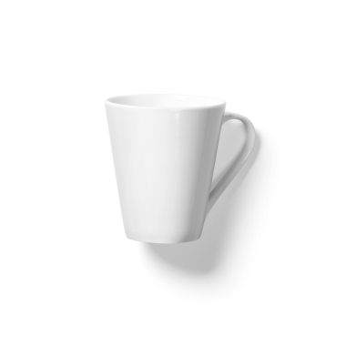 Kahve ya da çay gibi sıcak içecekler servis etmek için uygun saplı, sade beyaz bir seramik bardak..