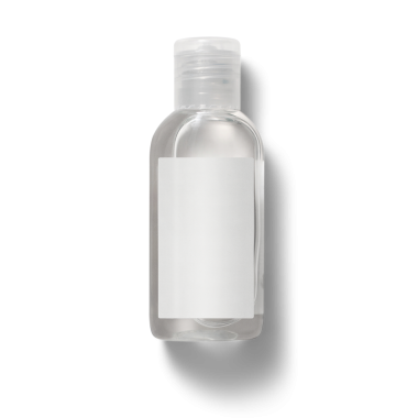 Beyaz etiketli temiz bir plastik şişe, tipik olarak kişisel bakım ürünleri veya sıvılar için kullanılır..