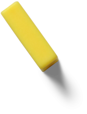 Bu resim, genellikle kağıt üzerindeki kalem izlerini düzeltmek için kullanılan sarı dikdörtgen silgiyi gösterir..