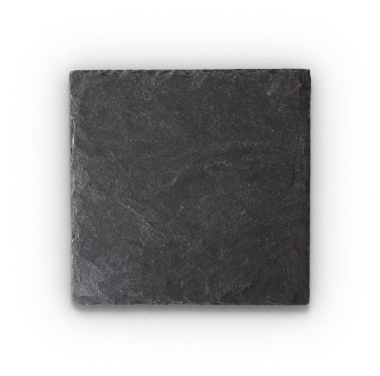 Düz, koyu bir taş, pürüzlü bir dokusu var, servis tabağı ya da dekoratif bir parça olarak kullanılabilir..