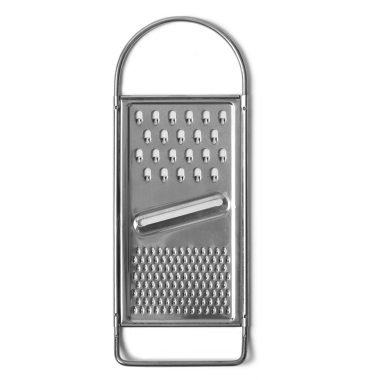 Yemek hazırlamak için birden fazla rendeleyici yüzeyi olan paslanmaz çelik bir kutu rendesi..