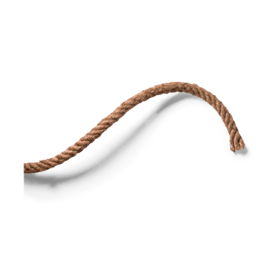 Kavisli kahverengi bir ip parçası, sergilenen doku ve esneklik.