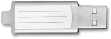 Özelleştirme için boş etiketli gümüş bir USB flash disk.