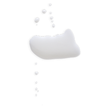 Üzerinde küçük kabarcıklar olan köpüğe benzeyen pürüzsüz, beyaz bir leke, muhtemelen kremsi bir dokuyu ya da ürünü temsil ediyor..