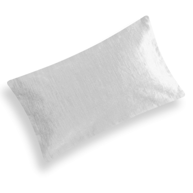 Uyurken konfor ve destek için tasarlanmış basit beyaz bir yastık..