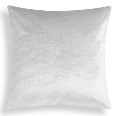 Ev dekorasyonu ve konforu için uygun pürüzsüz desenli sade beyaz bir yastık..