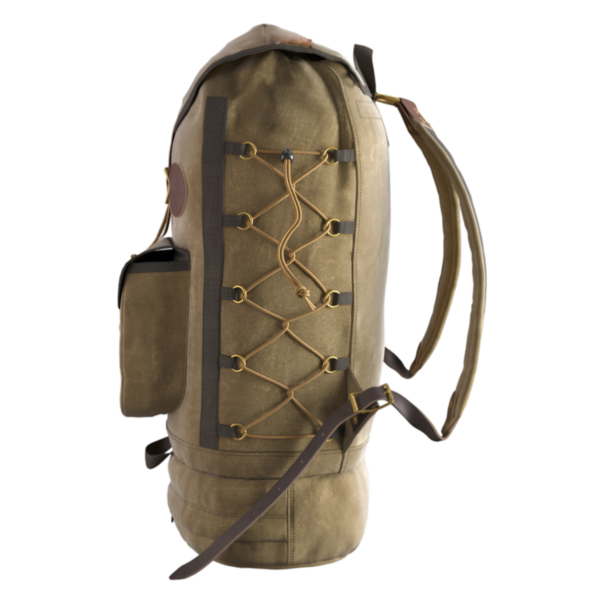 Açık hava aktiviteleri için tasarlanmış silindirik bir sırt çantası, ayarlanabilir kayışlar ve bir yan cep telefonu.