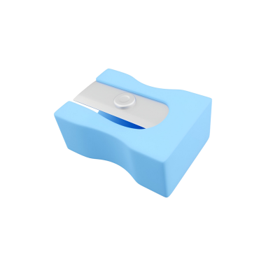 Okullarda ve ofislerde pratik kullanım için tasarlanmış mavi bir kalem açacağı..