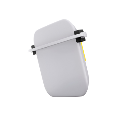 Siyah tokalı, depolama veya organizasyon için uygun bir minimalist, modern beyaz kap..