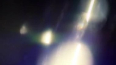 Arka planda bulanık ışık parlaması