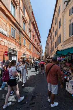 ROME, ITALY - 24 Mayıs 2022: İtalya Latium, Roma bölgesi Trevi Fountain, Roma 'nın Yedi Tepesi