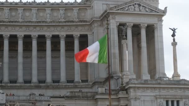 Włoska Flaga Słynnym Pomniku Narodowym Rzymie Republika Włoch — Wideo stockowe