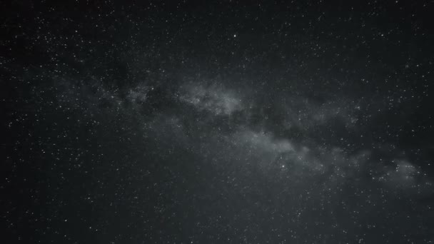 星辰天桥星座深夜天空中的运动和宇宙场自转 外层空间 — 图库视频影像