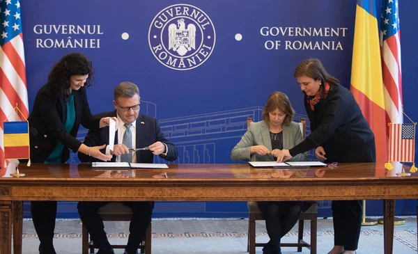 Бухарест Румунія 23Th Mar 2023 Кетлін Кавалец Посол Сша Румунії — стокове фото