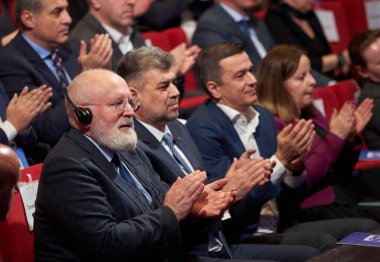 Bükreş, Romanya. 31 Mart 2023: İlk Romen sosyal demokrat partisinin kurulmasından bu yana 130 yıl geçmesine rağmen Sosyal Demokrat Parti ve PES tarafından düzenlenen etkinlik.