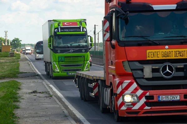 Tunari Ρουμανία Mai 2023 Βαρέα Φορτηγά Για Την Κυκλοφορία Στην — Φωτογραφία Αρχείου