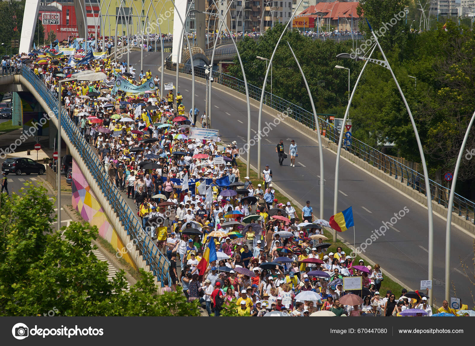 Bucharest Romania 9Th June 2023 Almost 000 Employees Education System