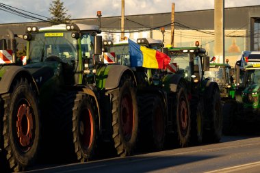 Afumati, Romanya - 16 Ocak 2024: Romen taşımacılar ve çiftçiler, Bükreş 'in 12 km kuzeyindeki Afumati komününde protesto ettiler.