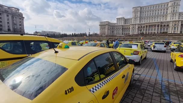 Bukarest Rumänien Jan 2024 Flera Hundra Taxichaufförer Protesterar Mot Delningsplattformar — Stockvideo