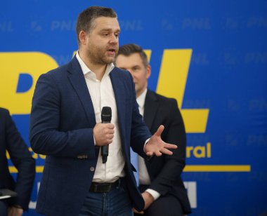 Bükreş, Romanya - 1 Şubat 2024: 6. Sektör Belediye Başkanı Ciprian Ciucu, 